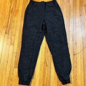 Athleta Pants Womens 4 Black Brooklyn Textured Joggers Lined Camo Activewear